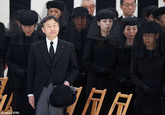 3a0cc66500000578-0-image-a-1_1478288899934